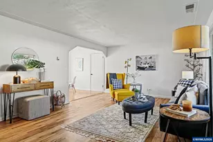 820 W Vista Ave S, Salem, OR 97302 - Photo 9