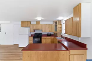 4376 Amherst Ct NE, Salem, OR 97305 - Photo 15