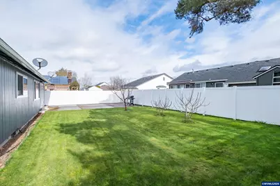 4376 Amherst Ct NE, Salem, OR 97305 - Photo 37