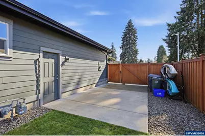591 Argon Av, Eugene, OR 97404 - Photo 43