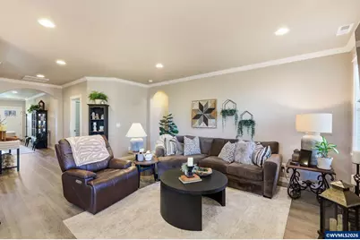 591 Argon Av, Eugene, OR 97404 - Photo 9