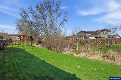 591 Argon Av, Eugene, OR 97404 - Photo 35