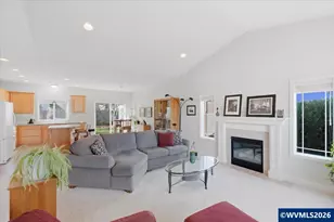 2066 NW Violet Ave, Albany, OR 97321 - Photo 11