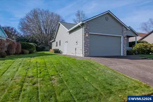 2066 NW Violet Ave, Albany, OR 97321 - Photo 3