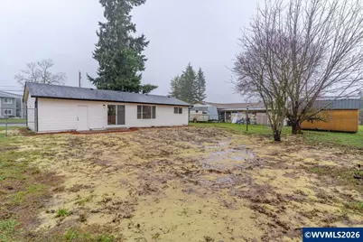 2440 S 2nd St, Lebanon, OR 97355 - Photo 29