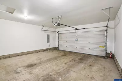 2315 SW Hannah Cir, McMinnville, OR 97128 - Photo 27