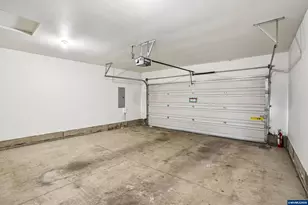 2315 SW Hannah Cir, McMinnville, OR 97128 - Photo 27