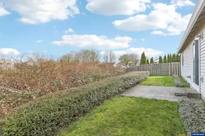 2315 SW Hannah Cir, McMinnville, OR 97128 - Photo 31