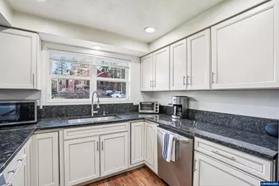 2095 Popcorn Ct NW, Salem, OR 97304 - Photo 9