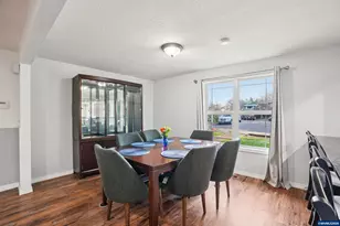 2095 Popcorn Ct NW, Salem, OR 97304 - Photo 7