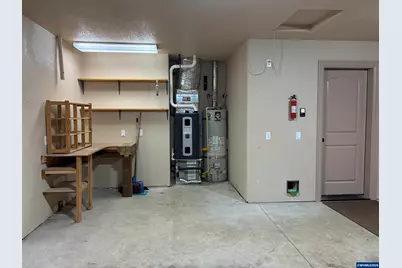 137 Miranda Av SE, Salem, OR 97306 - Photo 25