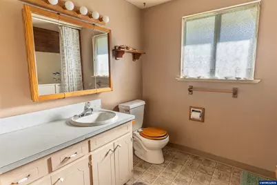 1160 Cedar St, Sweet Home, OR 97386 - Photo 33