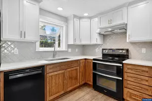 5428 Kayak Way NE, Keizer, OR 97303 - Photo 15