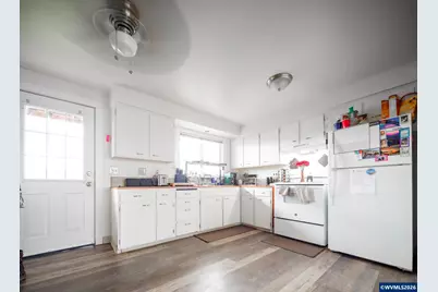 910 SE 18th Av, Albany, OR 97322 - Photo 17