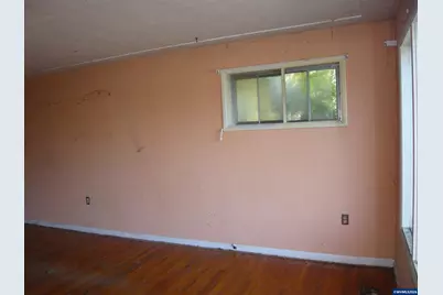 1371 B St, Independence, OR 97351 - Photo 7