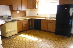 1371 B St, Independence, OR 97351 - Photo 9