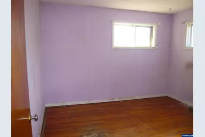 1371 B St, Independence, OR 97351 - Photo 11