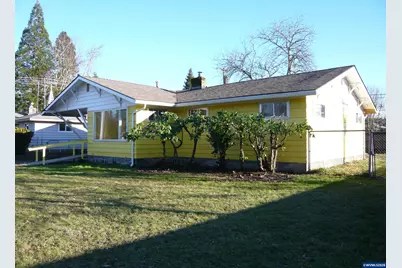 1371 B St, Independence, OR 97351 - Photo 3