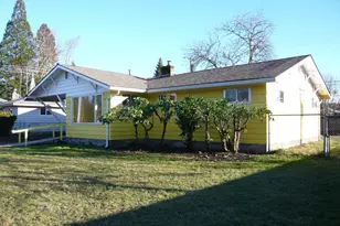 1371 B St, Independence, OR 97351 - Photo 3