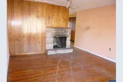 1371 B St, Independence, OR 97351 - Photo 5