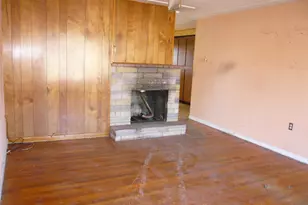 1371 B St, Independence, OR 97351 - Photo 5