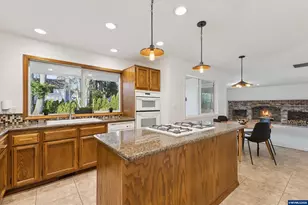 10173 SW Concho Ct, Tualatin, OR 97062 - Photo 11