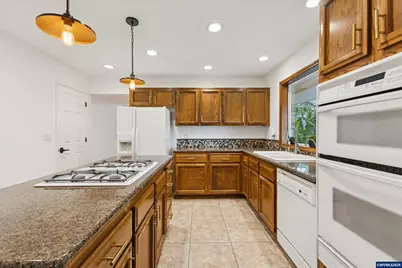 10173 SW Concho Ct, Tualatin, OR 97062 - Photo 13