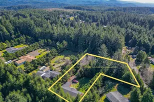 290 SW Newton Dr, Waldport, OR 97394 - Photo 3