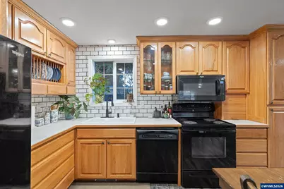 4637 Sunflower Wy NE, Salem, OR 97305 - Photo 11