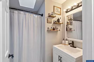 4637 Sunflower Way NE, Salem, OR 97305 - Photo 21