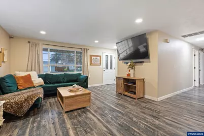 4637 Sunflower Wy NE, Salem, OR 97305 - Photo 5