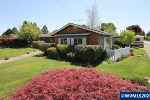 240 NW Baker Creek Rd, McMinnville, OR 97128 - Photo 1