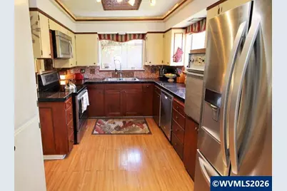 240 NW Baker Creek Rd, McMinnville, OR 97128 - Photo 3