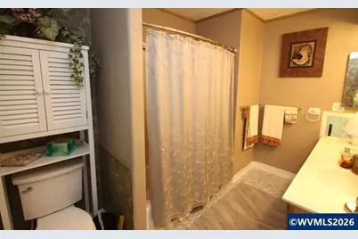 240 NW Baker Creek Rd, McMinnville, OR 97128 - Photo 13