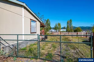 1145 43rd Ave, Sweet Home, OR 97386 - Photo 5