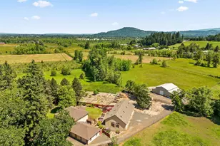 37310 Fawn Dr, Lebanon, OR 97355 - Photo 3