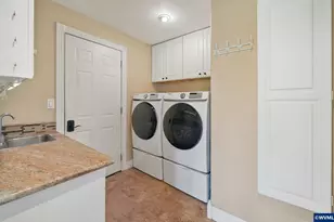 37310 Fawn Dr, Lebanon, OR 97355 - Photo 25