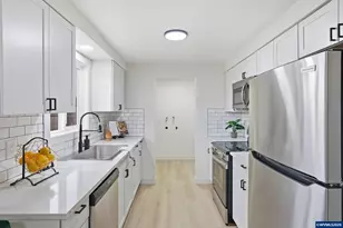 4639 Wyoming Ave NE, Salem, OR 97305 - Photo 9