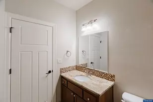 384 Market St NE, Salem, OR 97301 - Photo 23