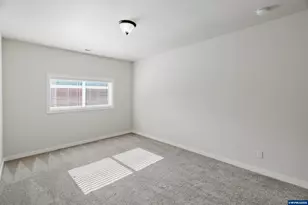 384 Market St NE, Salem, OR 97301 - Photo 39