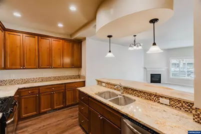 384 Market St NE, Salem, OR 97301 - Photo 13