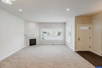 384 Market St NE, Salem, OR 97301 - Photo 9