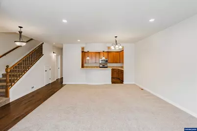 384 Market St NE, Salem, OR 97301 - Photo 5