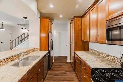 384 Market St NE, Salem, OR 97301 - Photo 17