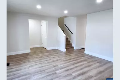 1050 Cardinal St NW, Salem, OR 97304 - Photo 5