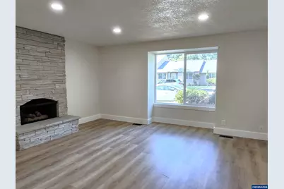 1050 Cardinal St NW, Salem, OR 97304 - Photo 9