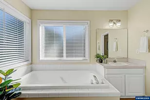 754 Pinehurst Ave NE, Keizer, OR 97303 - Photo 35