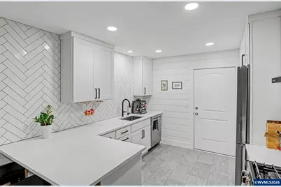 4644 Harcourt Av NE, Keizer, OR 97303 - Photo 13