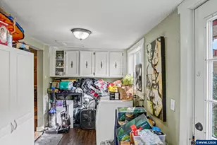 213 Mill St, Silverton, OR 97381 - Photo 13