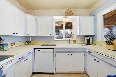 1160 Columbia St NE, Salem, OR 97301 - Photo 13